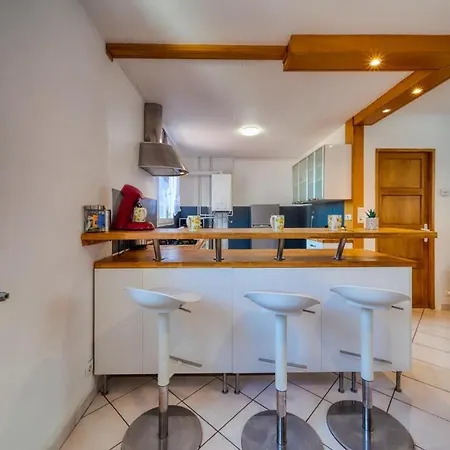 Apartament La Petite Fontainoise *